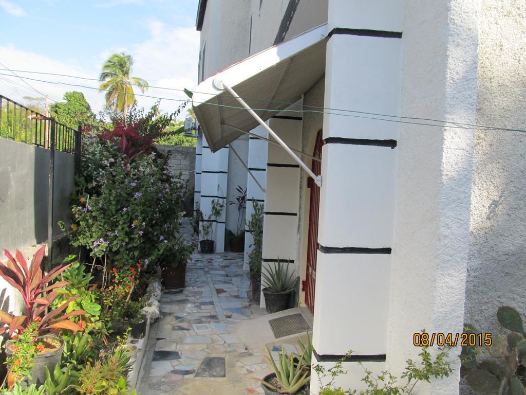 Barefoot Guest House Belfast Екстериор снимка