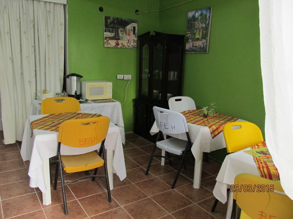 Barefoot Guest House Belfast Екстериор снимка