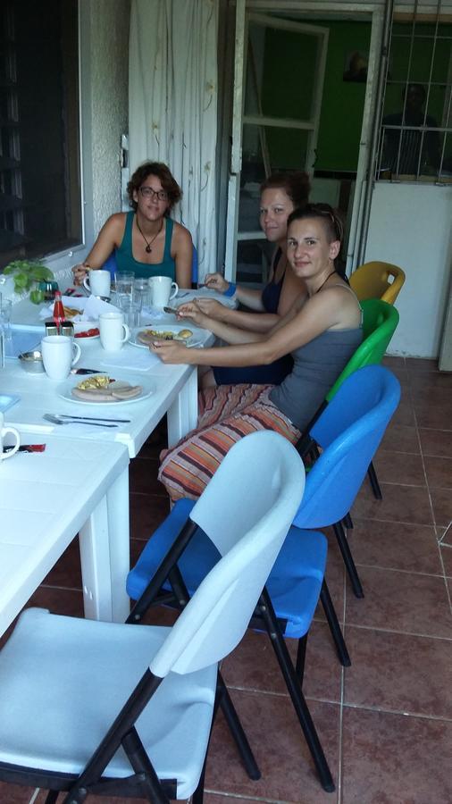 Barefoot Guest House Belfast Екстериор снимка